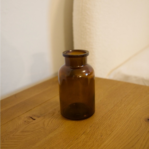 Amber brown glass apothecary vase - Picture 1 of 3